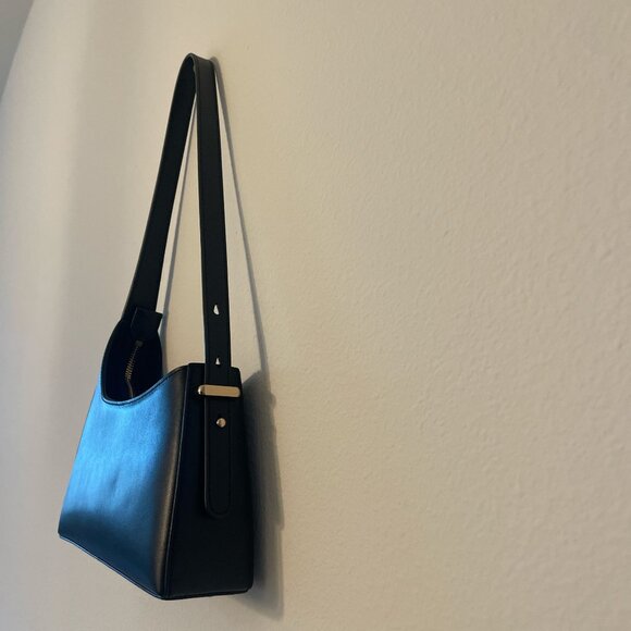 8 Other Reasons Black Shoulder Bag - Picture 4 of 9